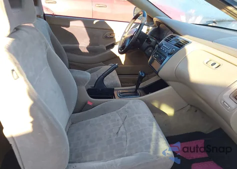 2001 Honda Accord 2.3 Ex z USA, uszkodzony, nr VIN 1HGCG32591A001955